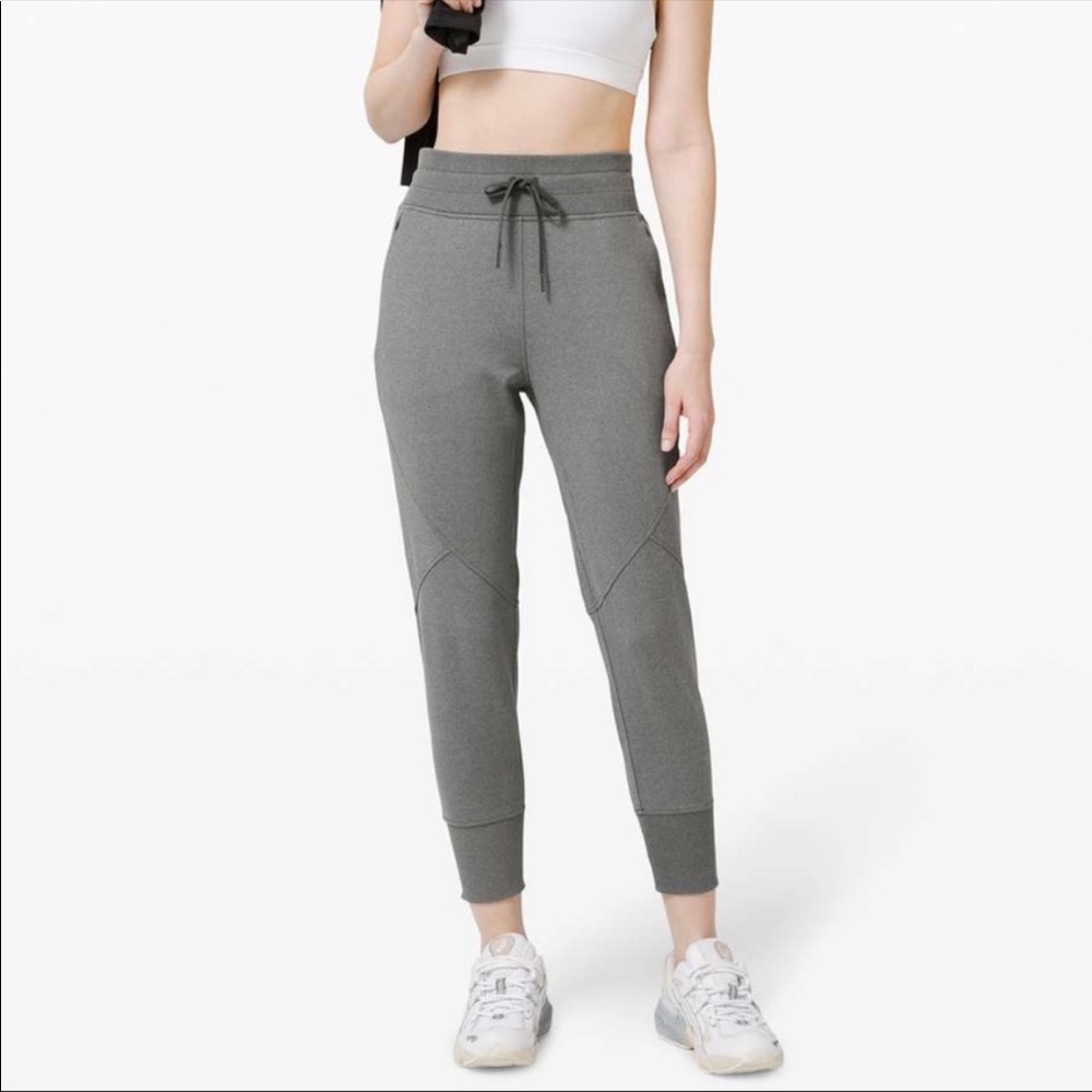 NWT Lululemon Metro Miles Joggers